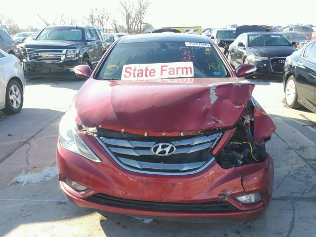 5NPEC4ACXCH366519 - 2012 HYUNDAI SONATA SE RED photo 9