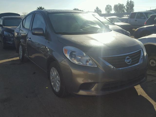 3N1CN7AP8CL877011 - 2012 NISSAN VERSA S GRAY photo 1