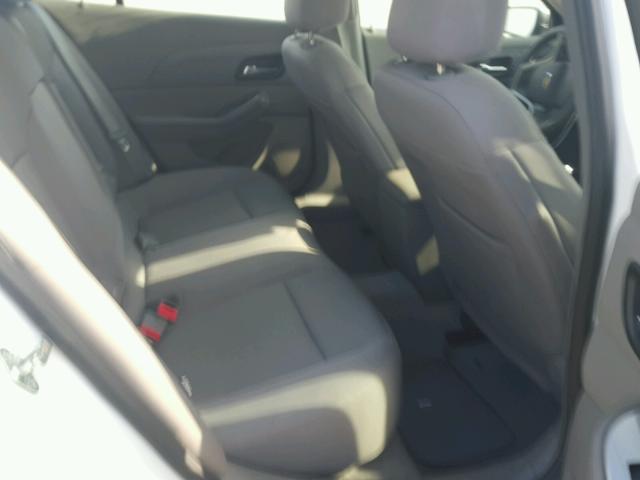 1G11B5SL1EF270015 - 2014 CHEVROLET MALIBU LS თეთრი ფოტო 6