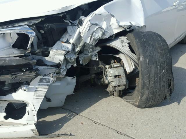 1G11B5SL1EF270015 - 2014 CHEVROLET MALIBU LS თეთრი ფოტო 9