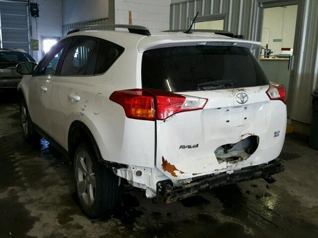 2T3RFREV6DW010841 - 2013 TOYOTA RAV4 XLE WHITE photo 3