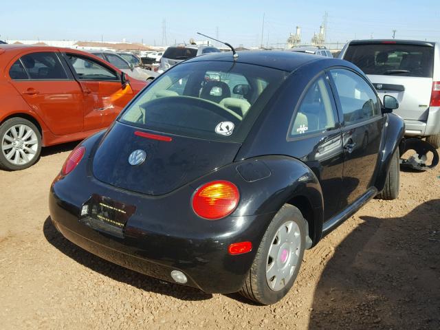 3VWBA21C1XM439948 - 1999 VOLKSWAGEN NEW BEETLE შავი ფოტო 4