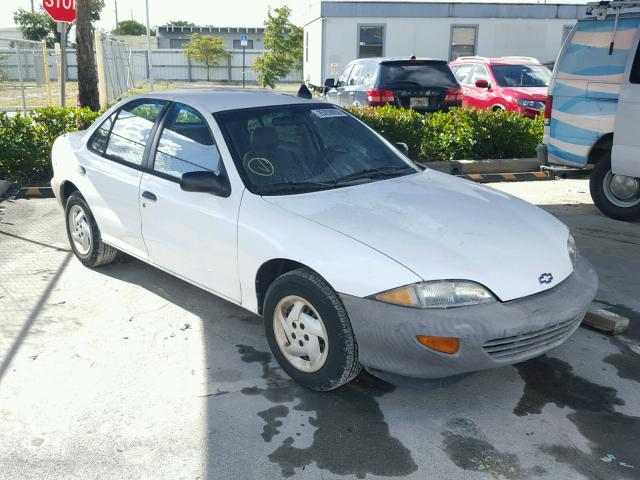 1G1JC5249W7281118 - 1998 CHEVROLET CAVALIER WHITE photo 1