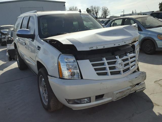 1GYS4JEF9BR241449 - 2011 CADILLAC ESCALADE E WHITE photo 1