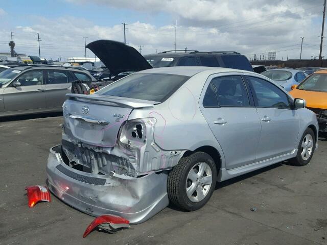 JTDBT923071097913 - 2007 TOYOTA YARIS SILVER photo 4