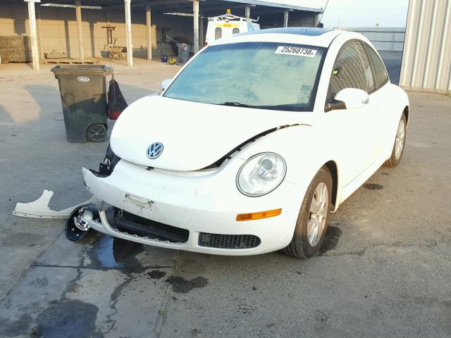 3VWRG3AG7AM034349 - 2010 VOLKSWAGEN NEW BEETLE 白色 照片 2