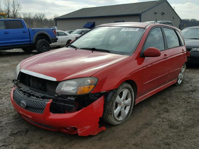 KNAFE161785016922 - 2008 KIA SPECTRA5 5 RED photo 2