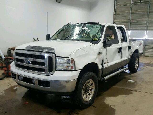 1FTSW21P66EC41040 - 2006 FORD F250 SUPER WHITE photo 2