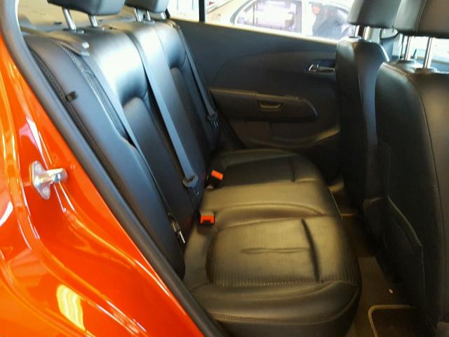 1G1JE5SH2D4106897 - 2013 CHEVROLET SONIC LTZ ORANGE photo 6