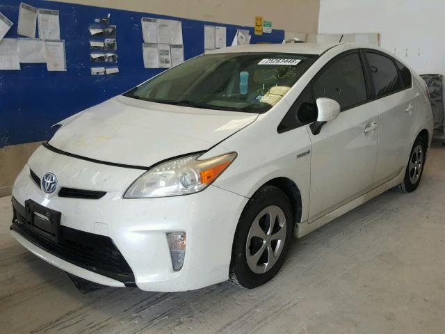 JTDKN3DU8C1493465 - 2012 TOYOTA PRIUS WHITE photo 2