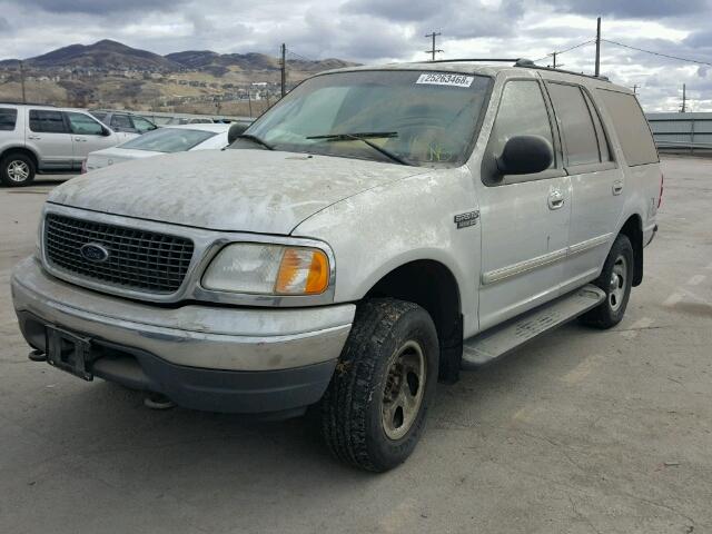 1FMRU16W31LB15958 - 2001 FORD EXPEDITION GRAY photo 2