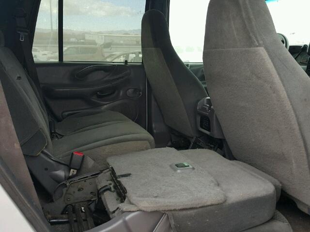 1FMRU16W31LB15958 - 2001 FORD EXPEDITION GRAY photo 6