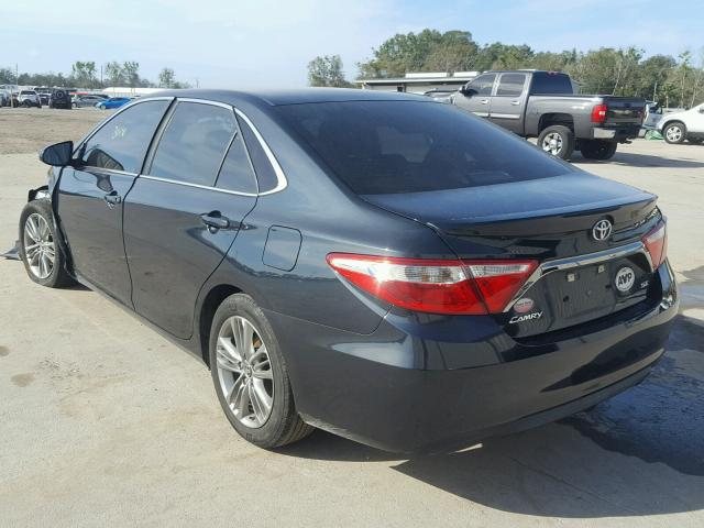 4T1BF1FK1FU091380 - 2015 TOYOTA CAMRY LE GRAY photo 3