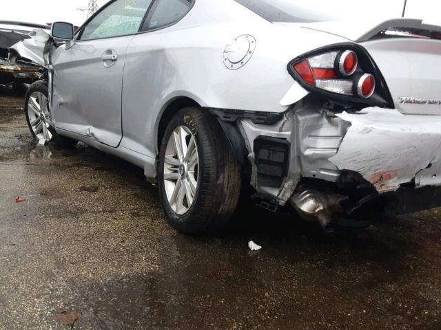 KMHHM66D78U266426 - 2008 HYUNDAI TIBURON GS SILVER photo 9