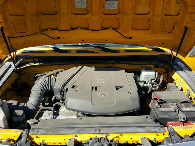 JTEBU11F470071939 - 2007 TOYOTA FJ CRUISER YELLOW photo 7