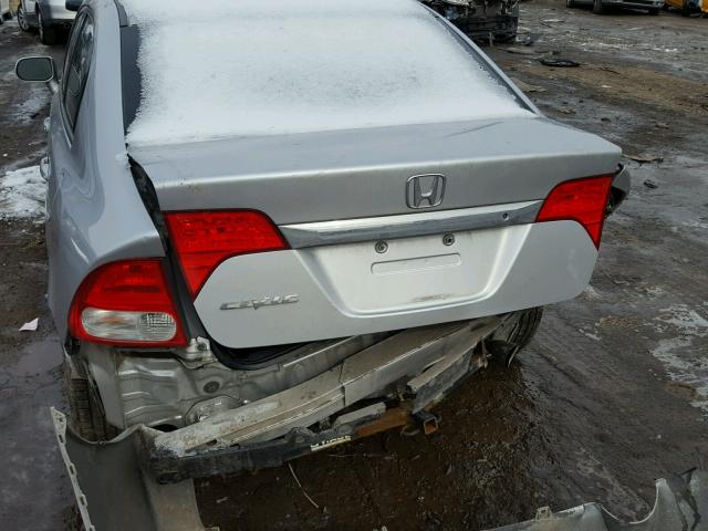 2HGFA15579H338345 - 2009 HONDA CIVIC LX SILVER photo 9