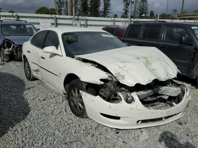 2G4WD582981340812 - 2008 BUICK LACROSSE C WHITE photo 1