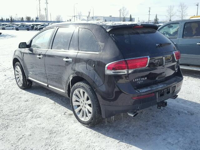 2LMDJ8JK7DBL06694 - 2013 LINCOLN MKX BROWN photo 3