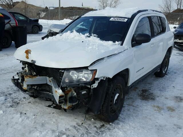 1C4NJDAB1CD671118 - 2012 JEEP COMPASS BA WHITE photo 2