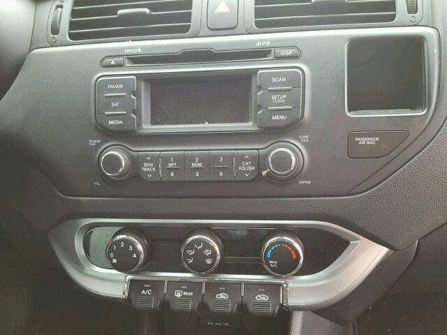 KNADM5A37E6353767 - 2014 KIA RIO LX Արծաթագույն լուսանկար 9