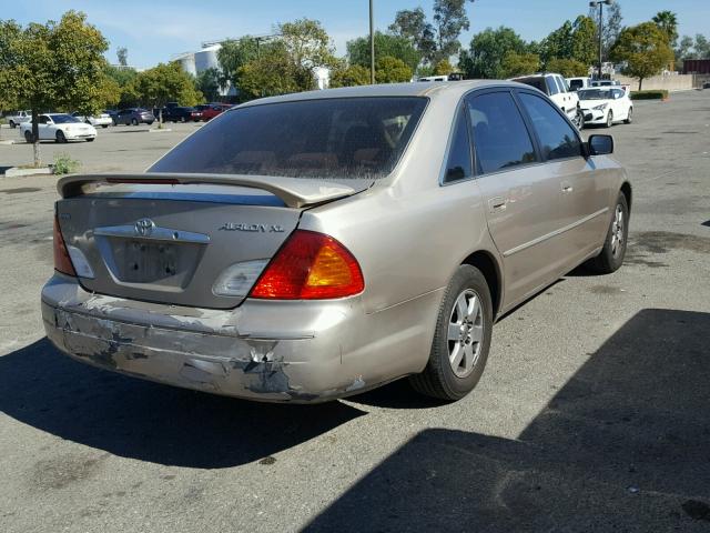 4T1BF28B4YU045788 - 2000 TOYOTA AVALON XL GOLD photo 4