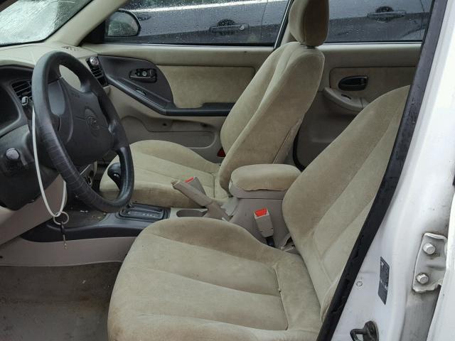 KMHDN45D83U646806 - 2003 HYUNDAI ELANTRA GL WHITE photo 5