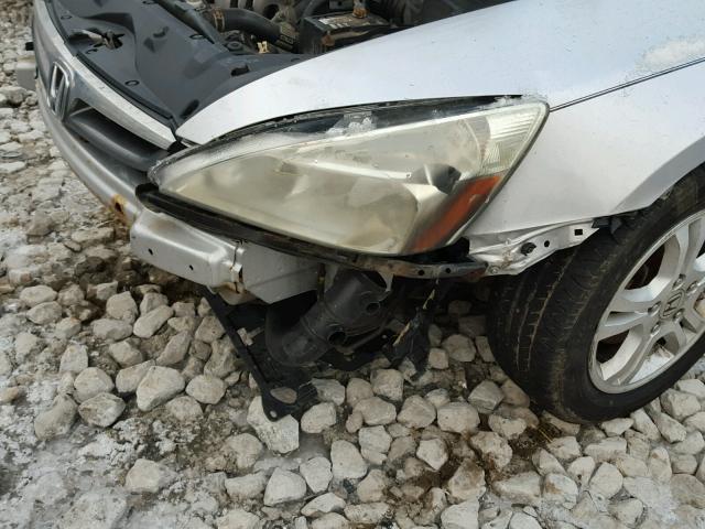 1HGCM56727A046454 - 2007 HONDA ACCORD EX SILVER photo 9