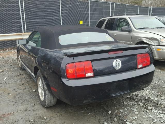 1ZVFT84N075217967 - 2007 FORD MUSTANG BLACK photo 3