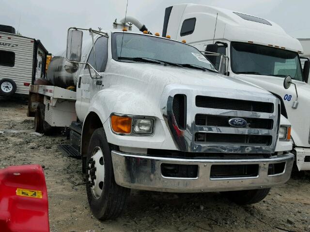 3FRXF7FJ7FV692704 - 2015 FORD F750 WHITE photo 1