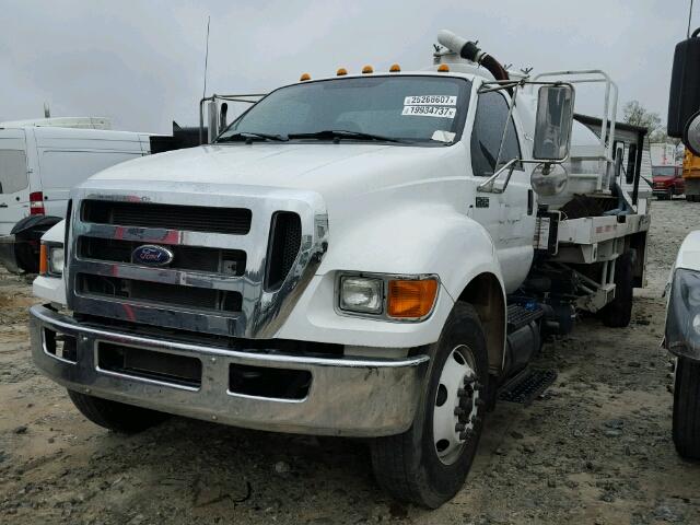 3FRXF7FJ7FV692704 - 2015 FORD F750 WHITE photo 2