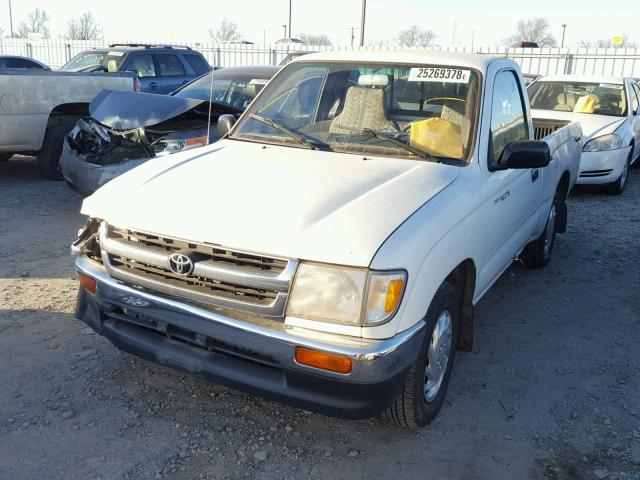 4TANL42N6VZ226748 - 1997 TOYOTA TACOMA WHITE photo 2