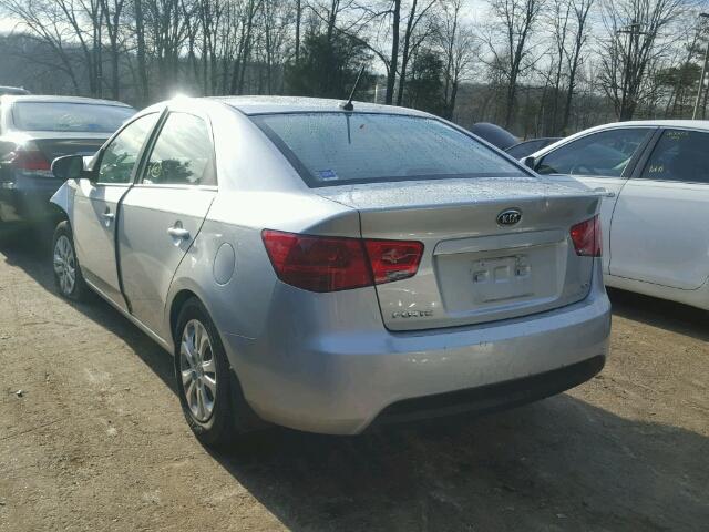 KNAFU4A26D5669448 - 2013 KIA FORTE EX SILVER photo 3