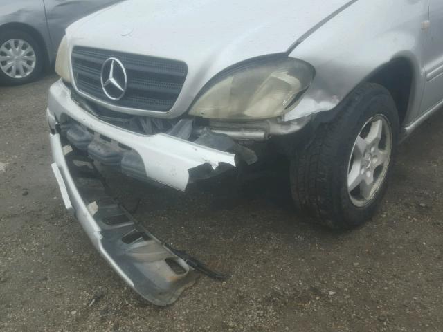 4JGAB54E61A278040 - 2001 MERCEDES-BENZ ML 320 SILVER photo 9