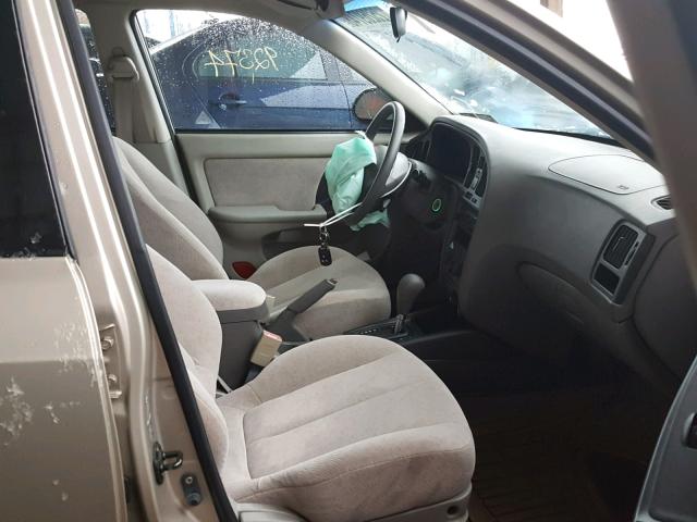 KMHDN56D85U165526 - 2005 HYUNDAI ELANTRA GL GOLD photo 5