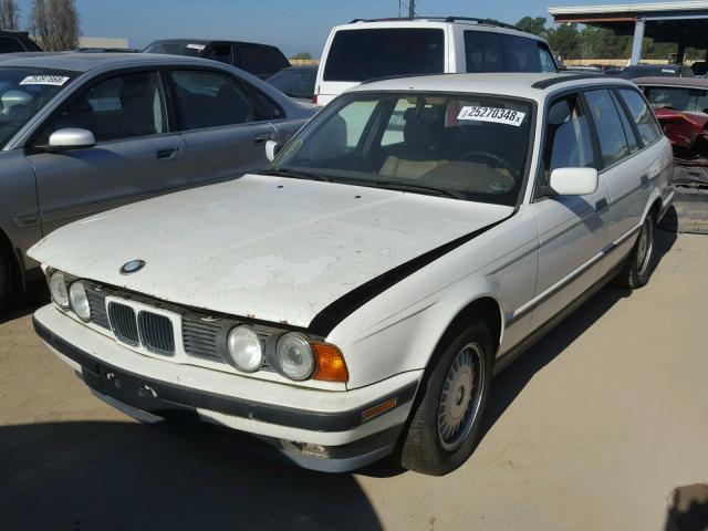 WBAHJ6325RGD24159 - 1994 BMW 525 IT AUT WHITE photo 2