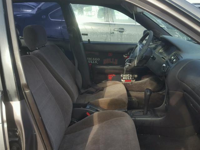 1NXAE09B7SZ303438 - 1995 TOYOTA COROLLA LE 灰色 照片 5