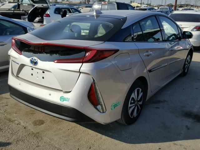 JTDKARFP4H3001869 - 2017 TOYOTA PRIUS PRIM 棕色 照片 4
