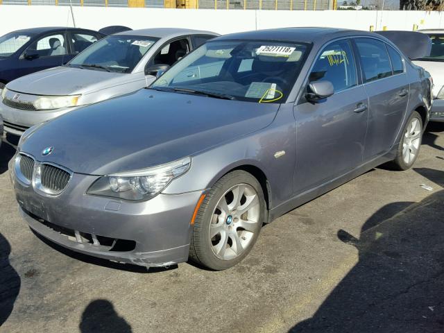 WBANU5C50AC128783 - 2010 BMW 528 I GRAY photo 2