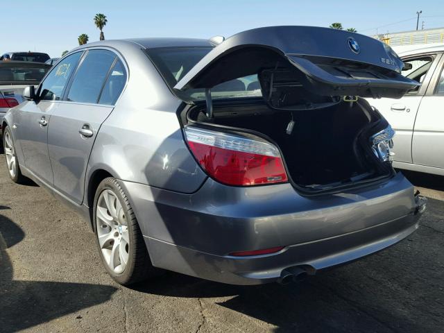 WBANU5C50AC128783 - 2010 BMW 528 I GRAY photo 3