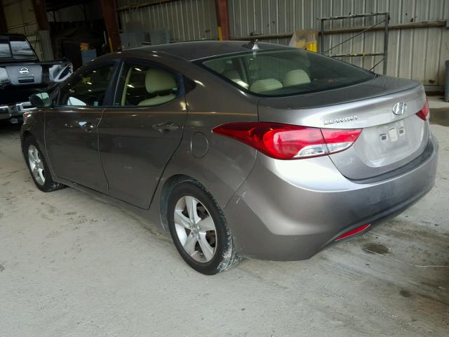 5NPDH4AE9BH052650 - 2011 HYUNDAI ELANTRA GL GRAY photo 3