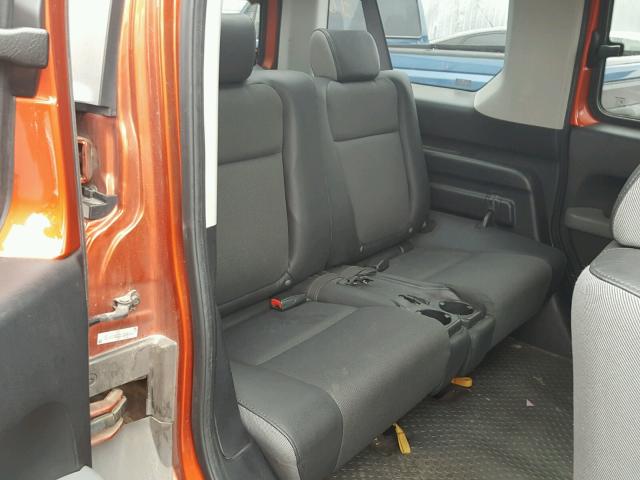 5J6YH28673L049693 - 2003 HONDA ELEMENT EX ORANGE photo 6