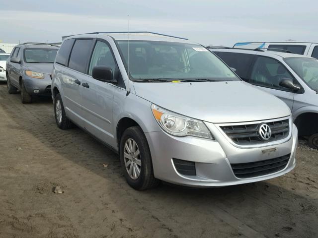 2V8HW44189R544037 - 2009 VOLKSWAGEN ROUTAN S ვერცხლისფერი ფოტო 1