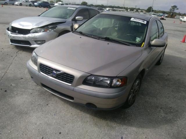 YV1RS58D422122559 - 2002 VOLVO S60 2.4T TAN photo 2