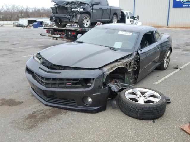 2G1FK1EJ7A9192206 - 2010 CHEVROLET CAMARO SS BLACK photo 2