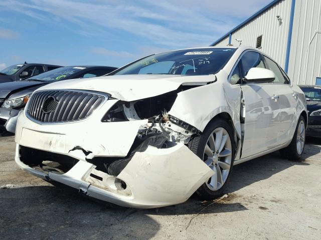 1G4PS5SK2E4101086 - 2014 BUICK VERANO WHITE photo 2