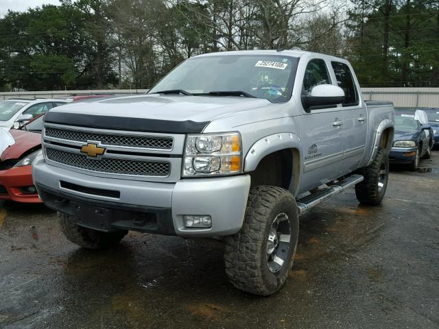 3GCPKTE72DG230236 - 2013 CHEVROLET SILVERADO SILVER photo 2