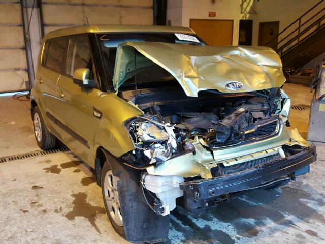 KNDJT2A58D7610856 - 2013 KIA SOUL GREEN photo 1