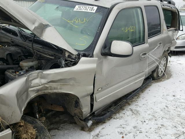 3GNFK16Z73G270530 - 2003 CHEVROLET SUBURBAN K TAN photo 9