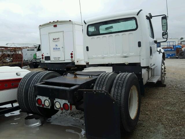 1FVACWCS66HV94569 - 2006 FREIGHTLINER M2 106 MED WHITE photo 4