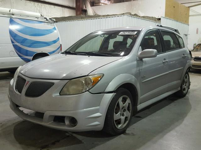 5Y2SL65878Z401814 - 2008 PONTIAC VIBE SILVER photo 2